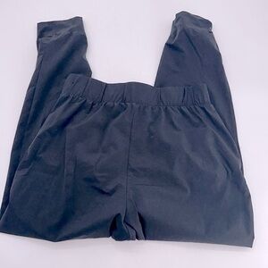 UEC Nike athletic harem pants, ankle length medium 2 pockets nylon lightweight